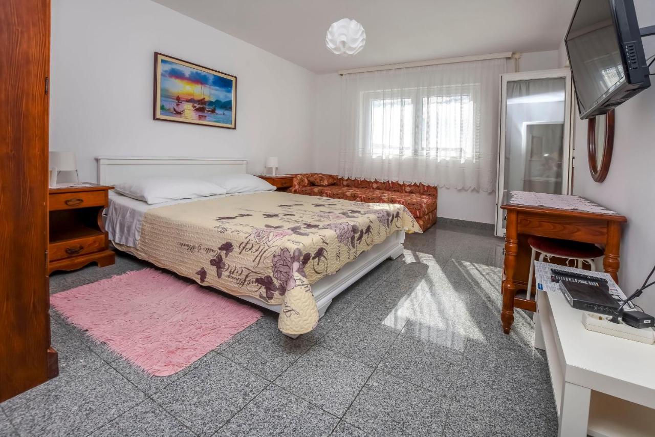 Apartments Dajana Primošten Exterior foto